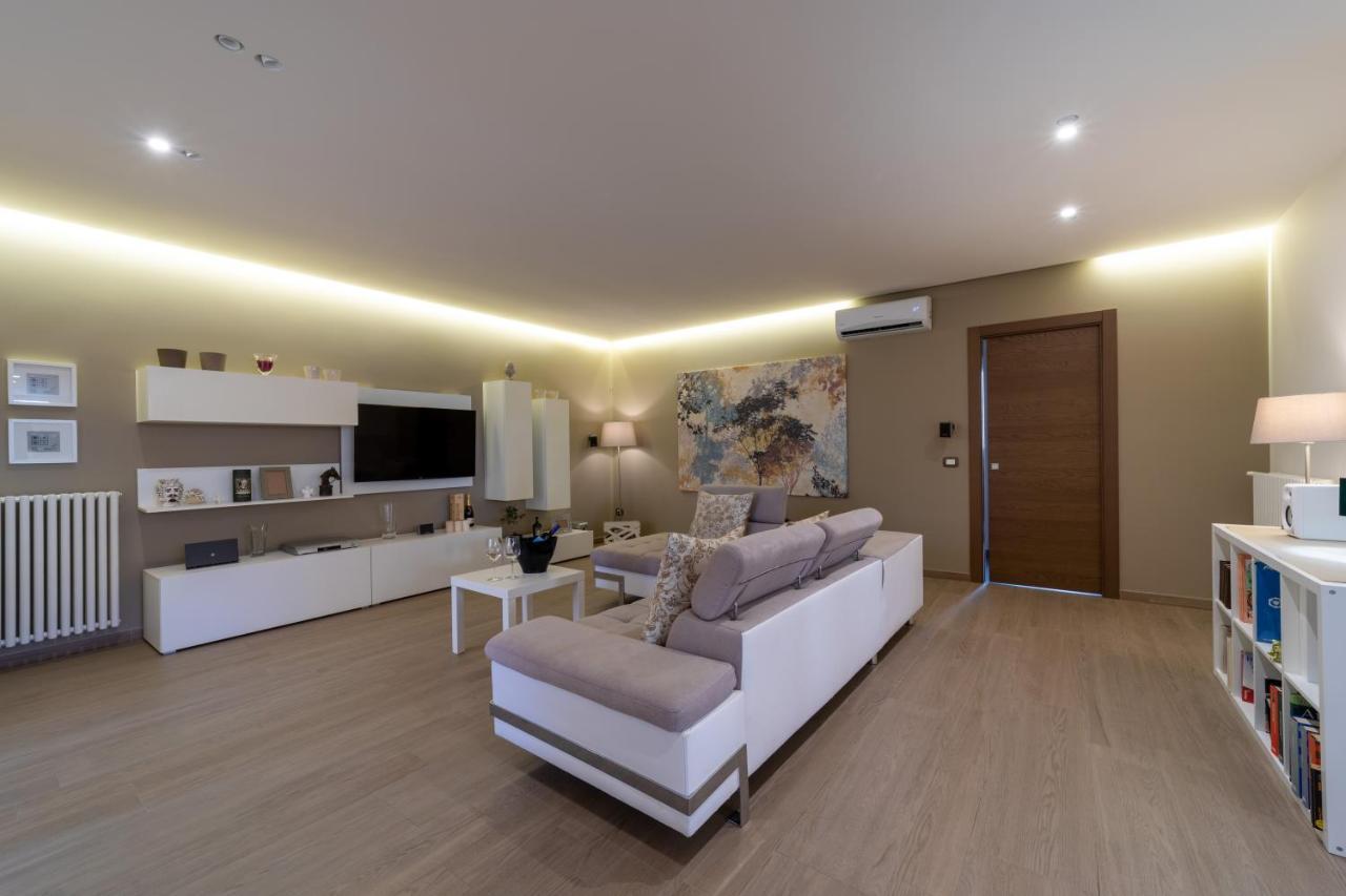 Golden Apartment Marsala Bagian luar foto